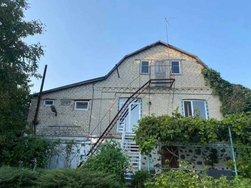 Продається будинок в м. Кагарлик